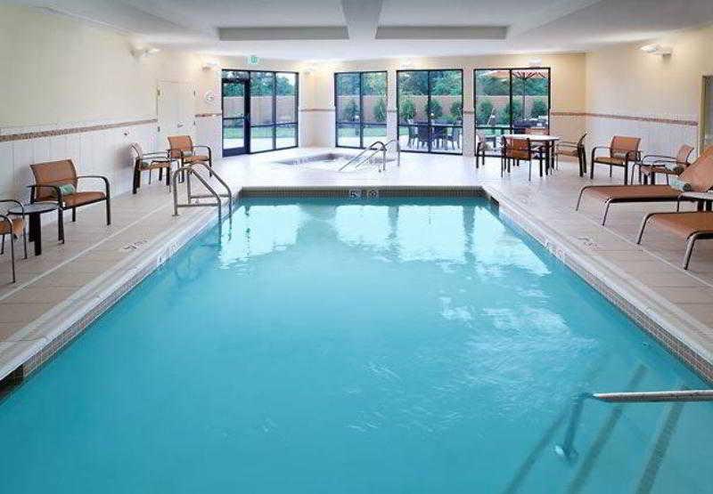 Courtyard Mt. Holly Westampton Hotel Facilities photo